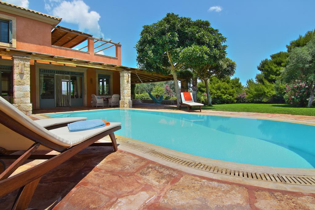 Vouliagmeni Villa Афіни Номер фото