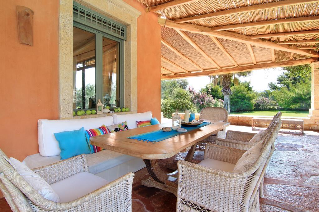 Vouliagmeni Villa Афіни Екстер'єр фото